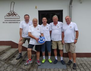 Siegreiche Mannschaft mit v.l. Oskar Giesa, Walter Karg, Roland Eberle, Erich Lippenberger und Rainer Kipfmüller